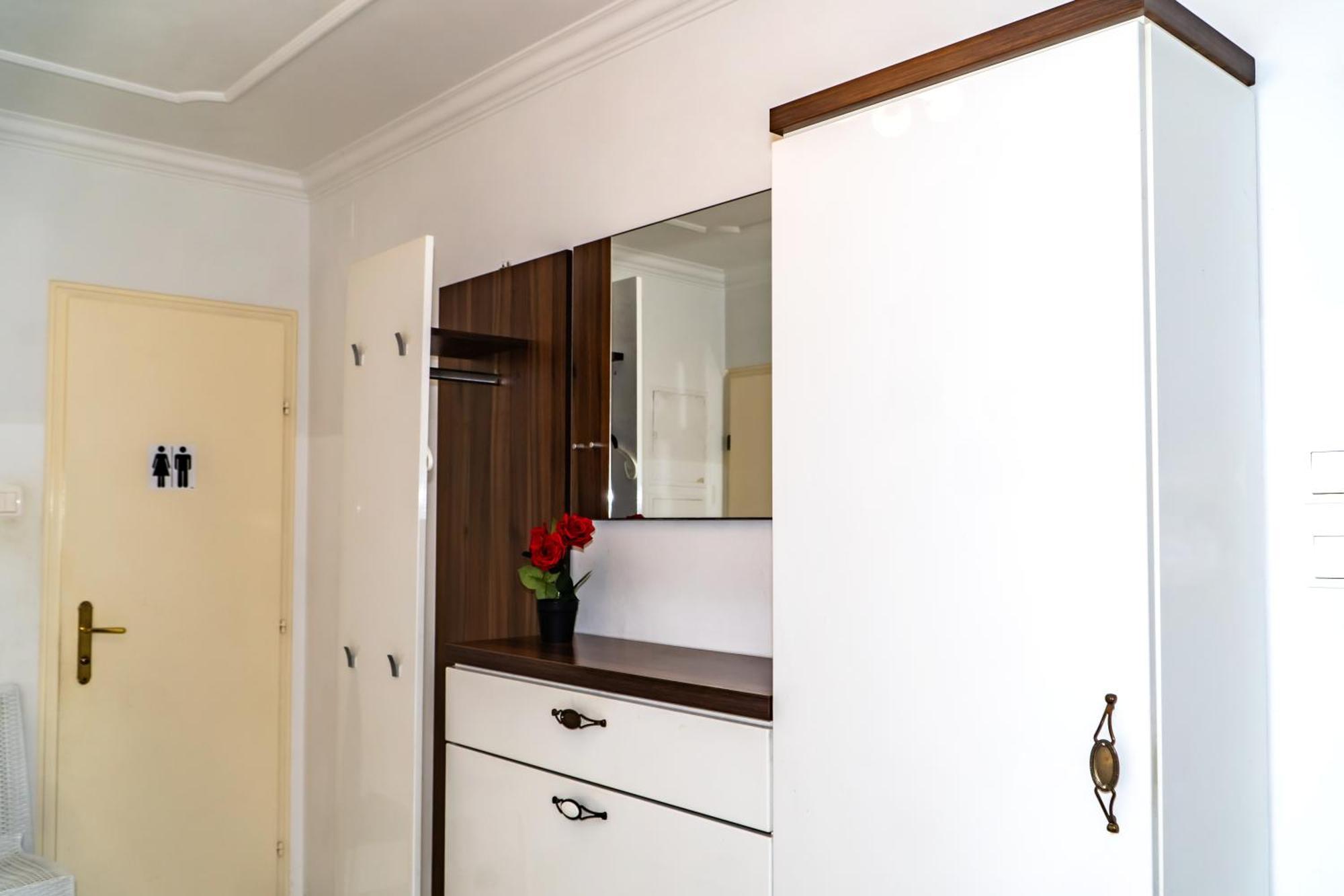 Spacious Rooms 5 Minutes To Wiener Stadthalle Buitenkant foto