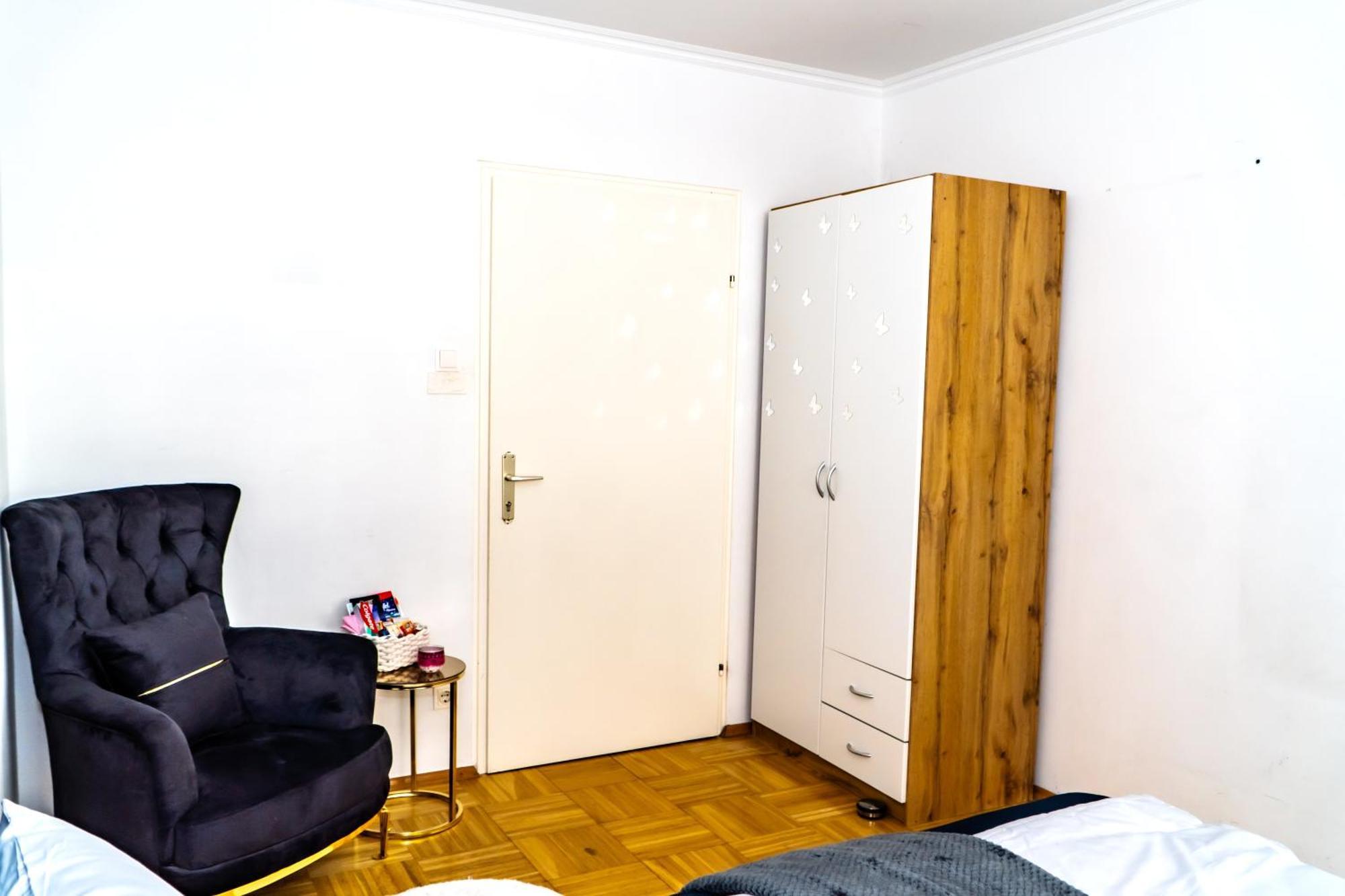 Spacious Rooms 5 Minutes To Wiener Stadthalle Buitenkant foto