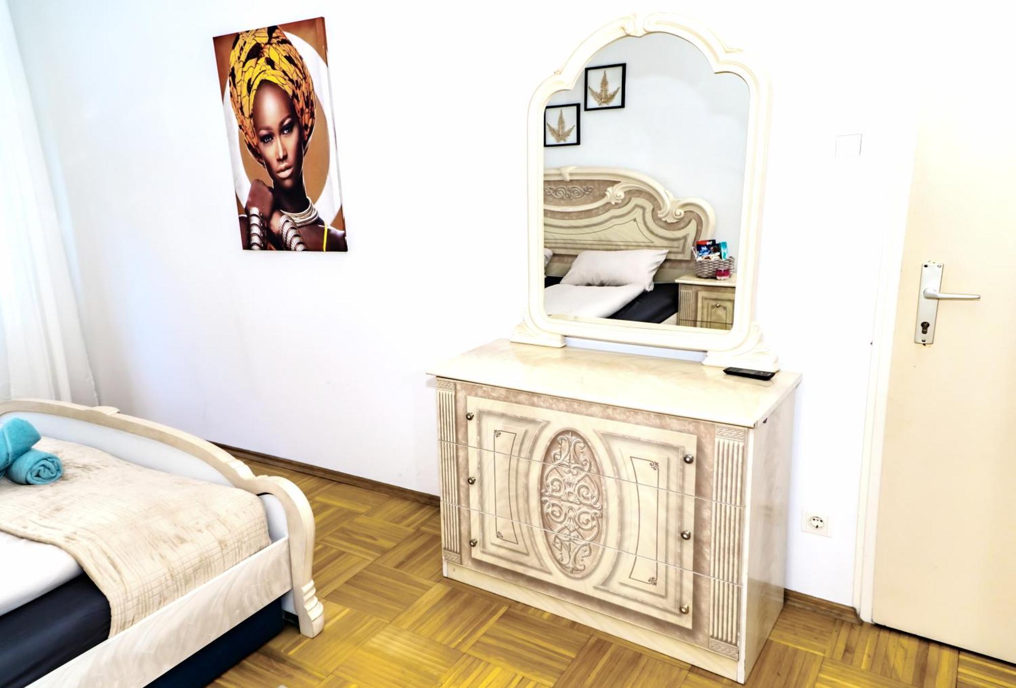Spacious Rooms 5 Minutes To Wiener Stadthalle Buitenkant foto